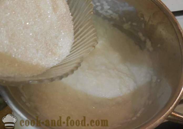Okusne riž kaša z mlekom in vodo v ponvi: tekočina in klasično (debela) - korak za korakom receptu s slik kako kuhanje riža kašo z mlekom