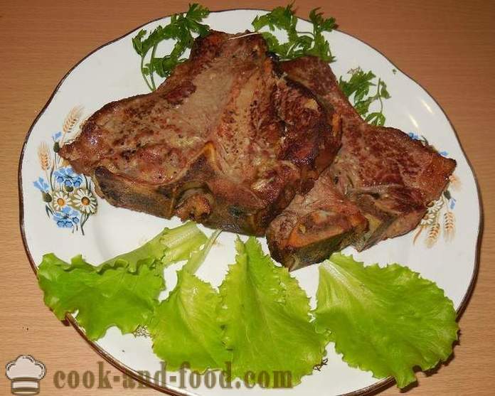 Okusno in sočno goveji zrezek ali svinjina Ti Bon - kuhanje polno praženju mesa - korak za korakom receptov fotografije