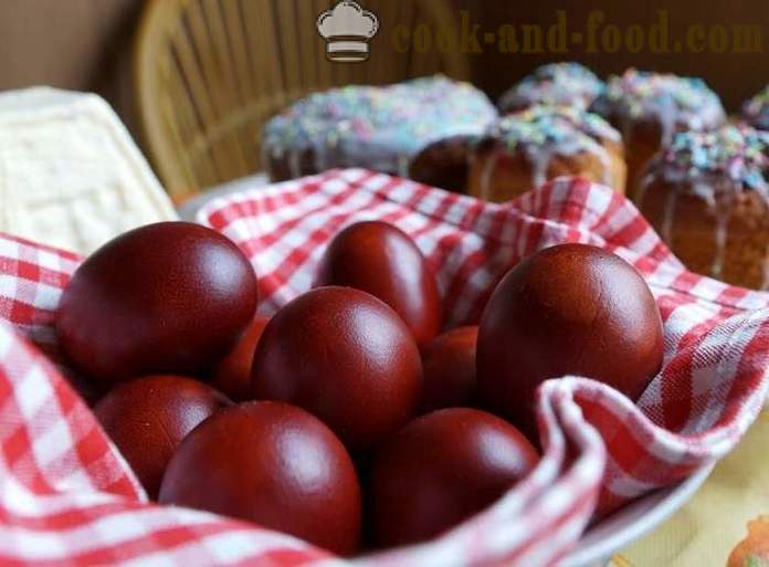Velikonočna jajca barvana s čebulnimi lupinami - kako slikati jajca iz čebule kože, preprostih načinov za barvanje noč.