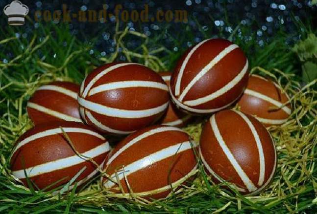 Velikonočna jajca barvana s čebulnimi lupinami - kako slikati jajca iz čebule kože, preprostih načinov za barvanje noč.