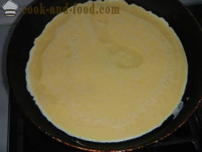 Roll na Kajgana z sveži sir, in jeseter - kako kuhati omletny roll z nadevom, korak za korakom recept s fotografijami.